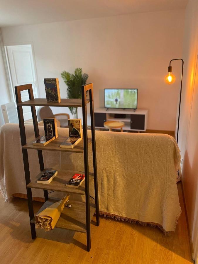 Appartement Chloe Du Lac Montferrat  Buitenkant foto