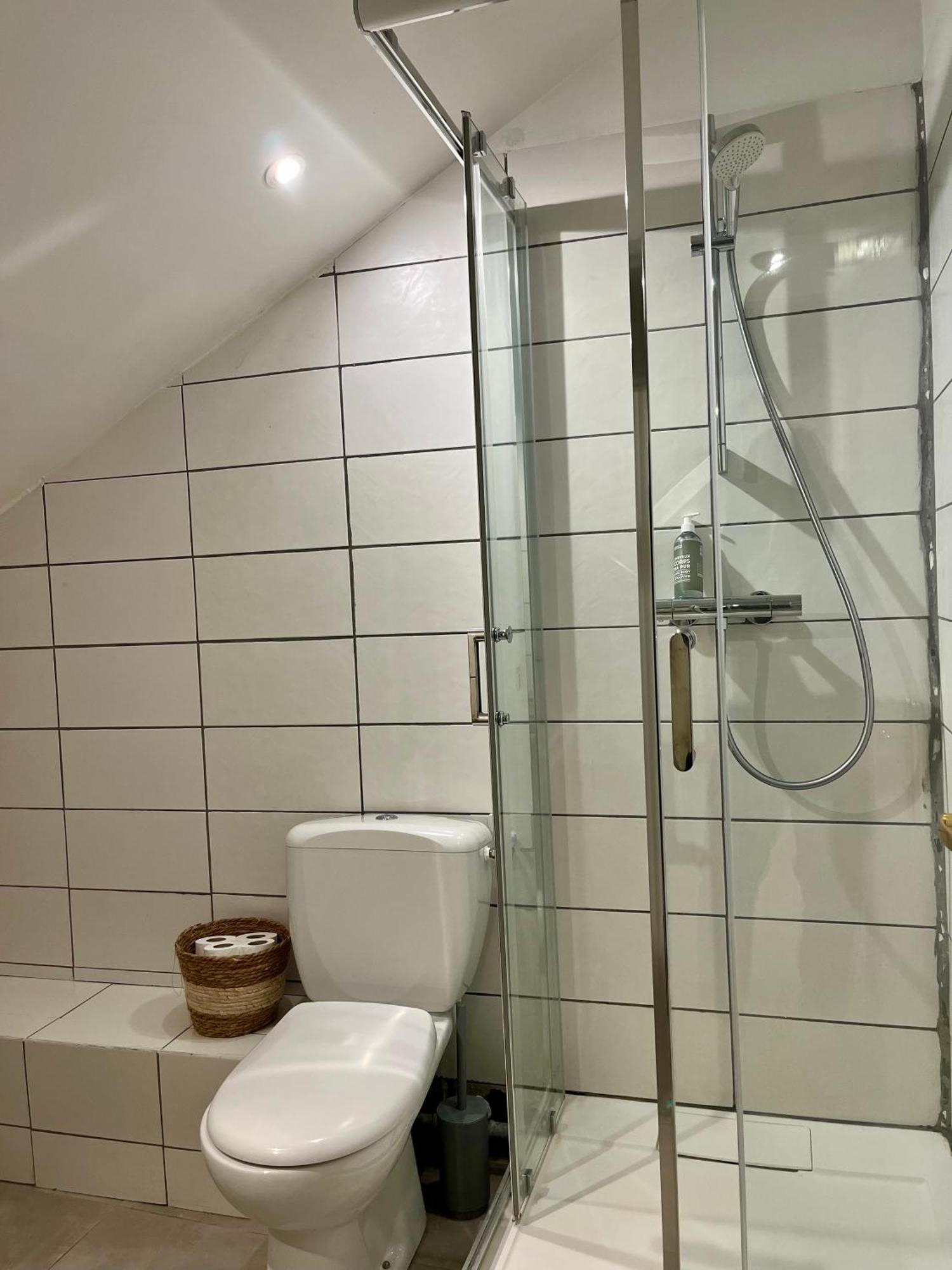 Appartement Chloe Du Lac Montferrat  Buitenkant foto